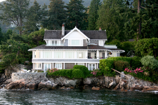 One of the many West Vancouver seaside houses to be seen on the SFU MBA boat cruise